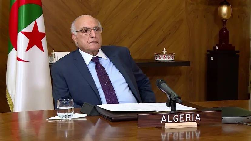 السيّد عطاف يشارك في اجتماع وزاري لمجلس السلم والأمن التابع للاتحاد الإفريقي عبر تقنية التحاضر المرئي عن بعد.